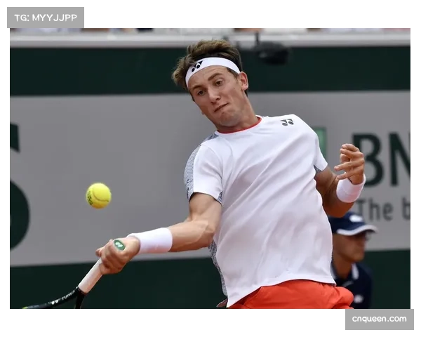 新生代球员鲁内：谈论偶像费德勒与自己的比赛风格